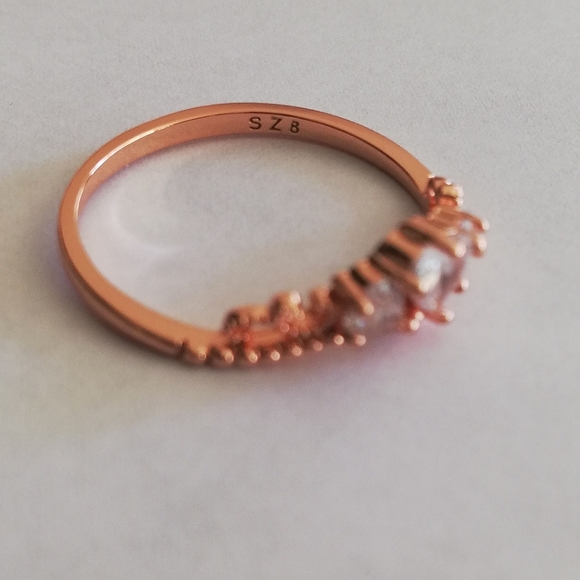 Rose Gold Plated Ring. Size 8. - Picture 3 of 6